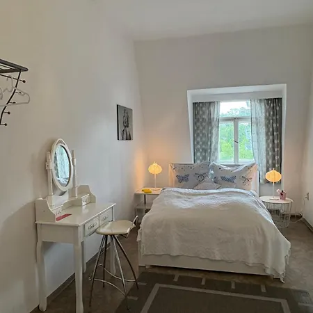 Nr 7 Ferien Mit Blick Auf Alte Ruinen Rum i privatbostad Annaberg-Buchholz